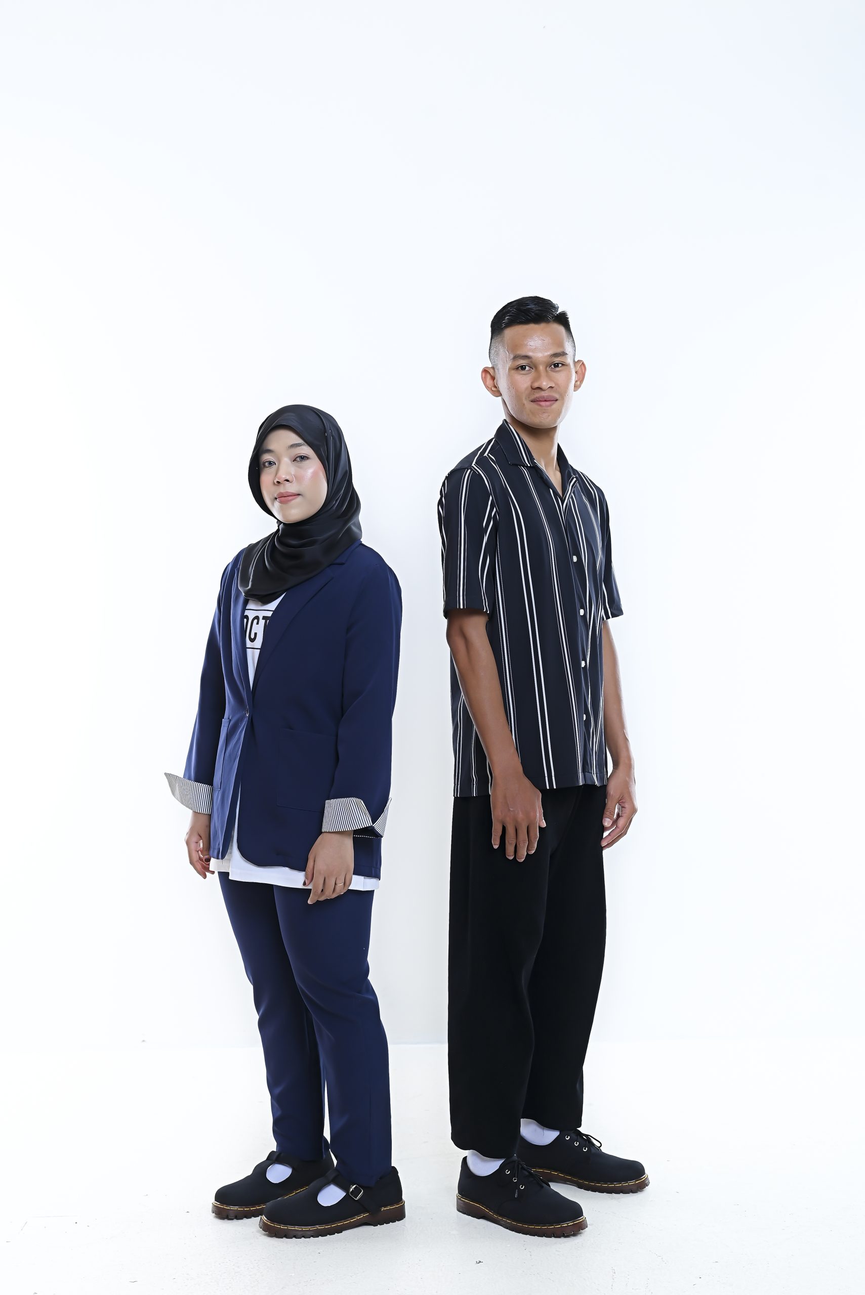 LOW CUT - Image 4